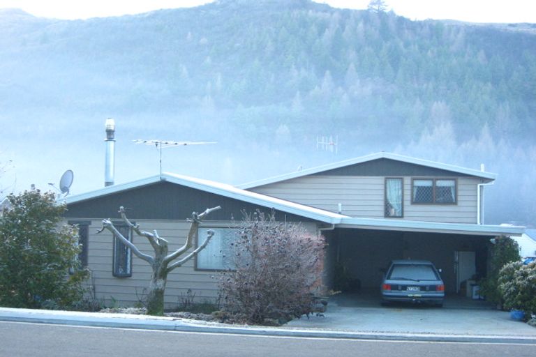 Photo of property in 57 Devon Street, Arrowtown, 9302