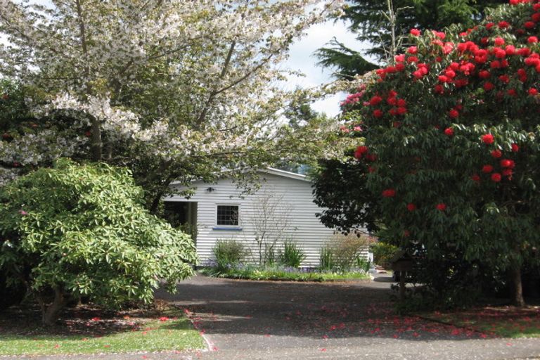 Photo of property in 124 Kawaha Point Road, Kawaha Point, Rotorua, 3010