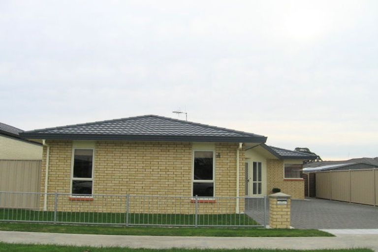 Photo of property in 2/193 Gloucester Street, Taradale, Napier, 4112