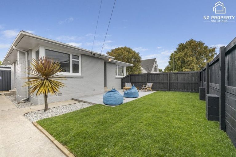Photo of property in 73 Macandrew Road, South Dunedin, Dunedin, 9012