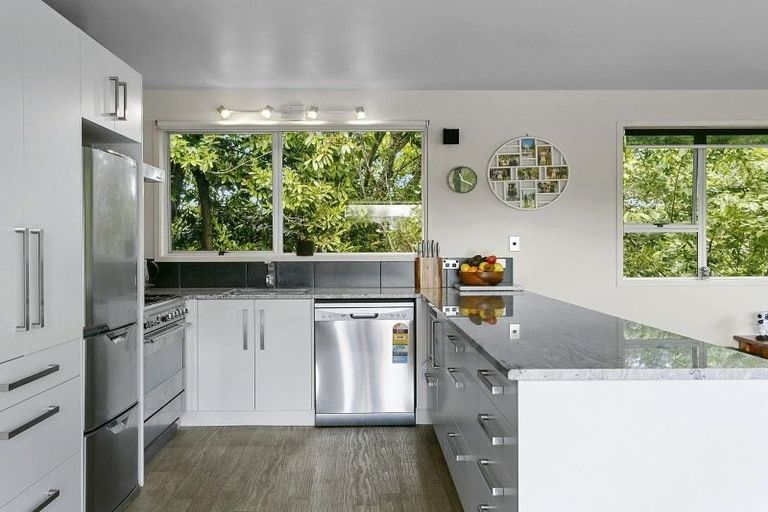 Photo of property in 47 Chesham Avenue, Waipahihi, Taupo, 3330