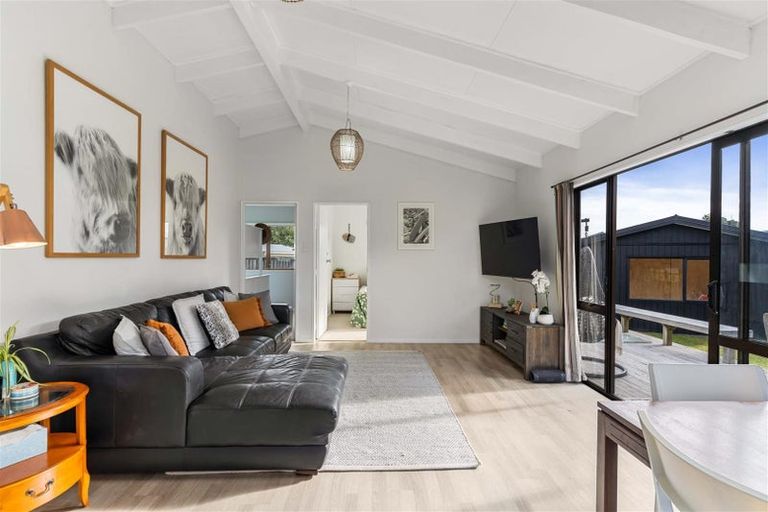 Photo of property in 113 Weka Street, Whangamata, 3620