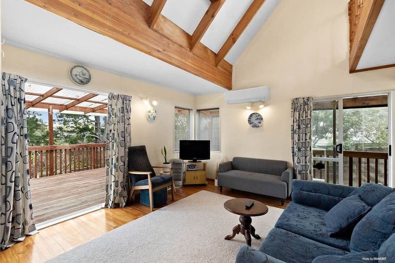 Photo of property in 119 Oreil Avenue, West Harbour, Auckland, 0618