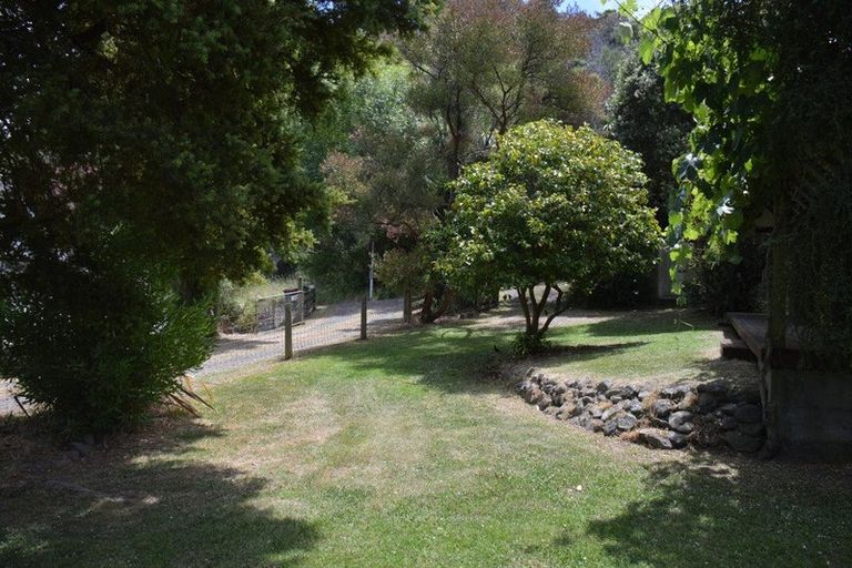 Photo of property in 58 Woodills Road, Akaroa, 7520