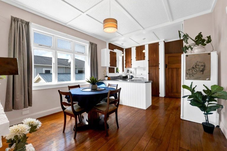 Photo of property in 22 Ngaio Street, Strandon, New Plymouth, 4312