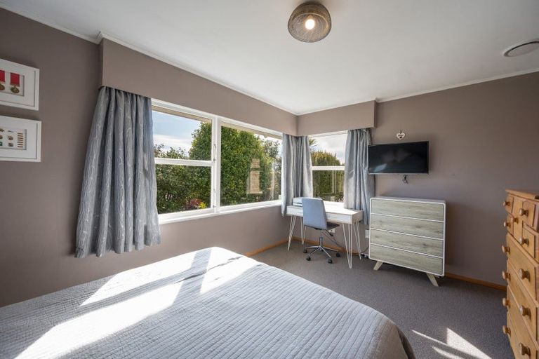 Photo of property in 21 Tennyson Crescent, Stoke, Nelson, 7011