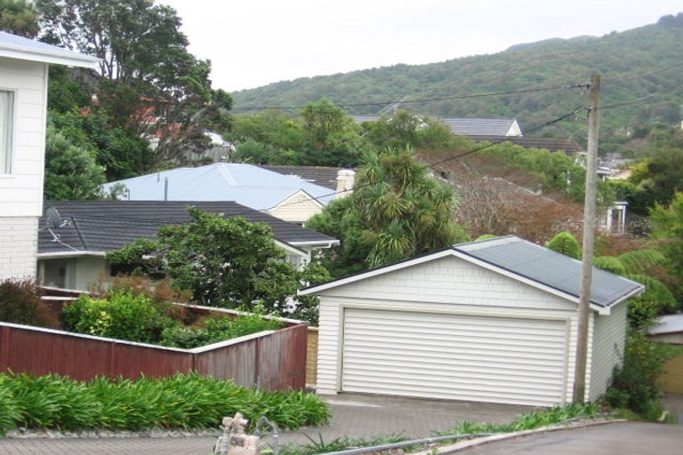 Photo of property in 30a Izard Road, Khandallah, Wellington, 6035