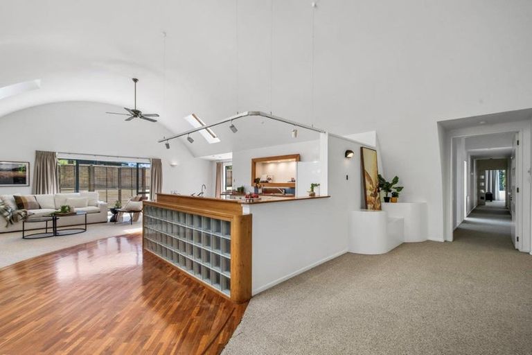 Photo of property in 63 Pomona Road, Kumeu, 0891