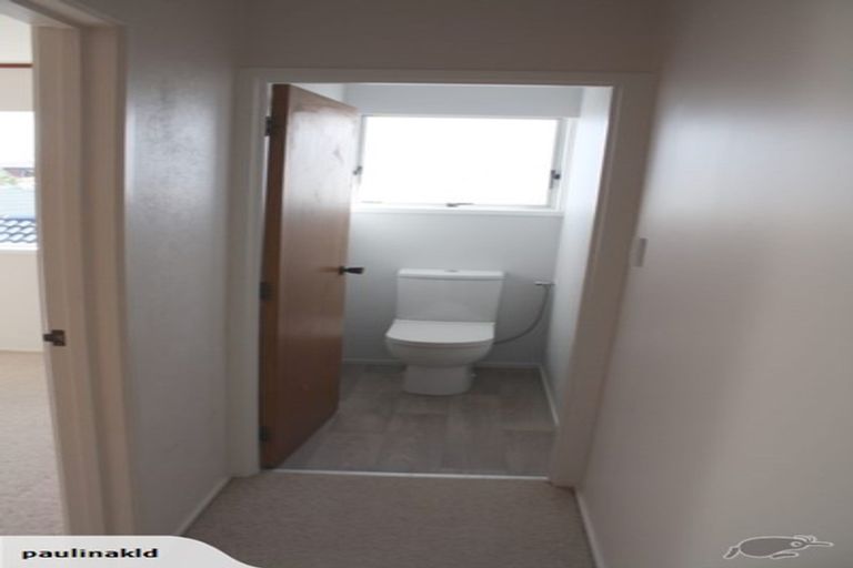 Photo of property in 2/90 East Coast Road, Milford, Auckland, 0620