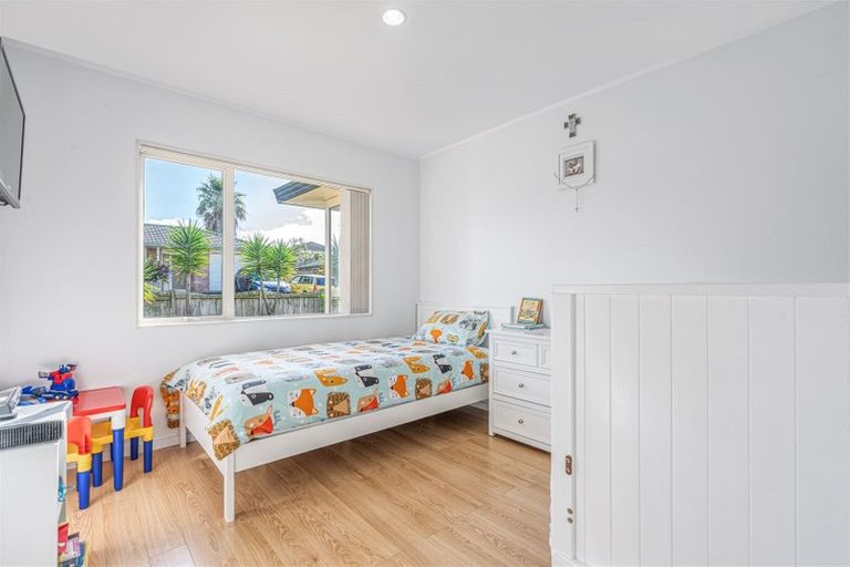 Photo of property in 4 Camberley Court, Manurewa East, Auckland, 2102