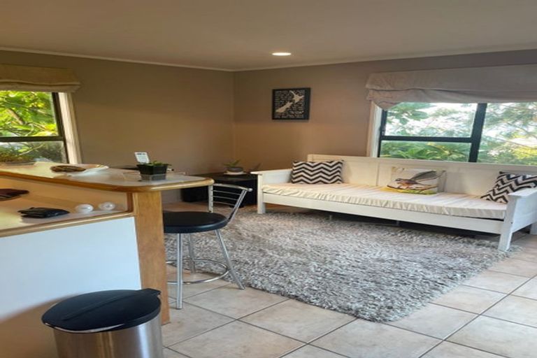 Photo of property in 2/166 Rangatira Road, Beach Haven, Auckland, 0626