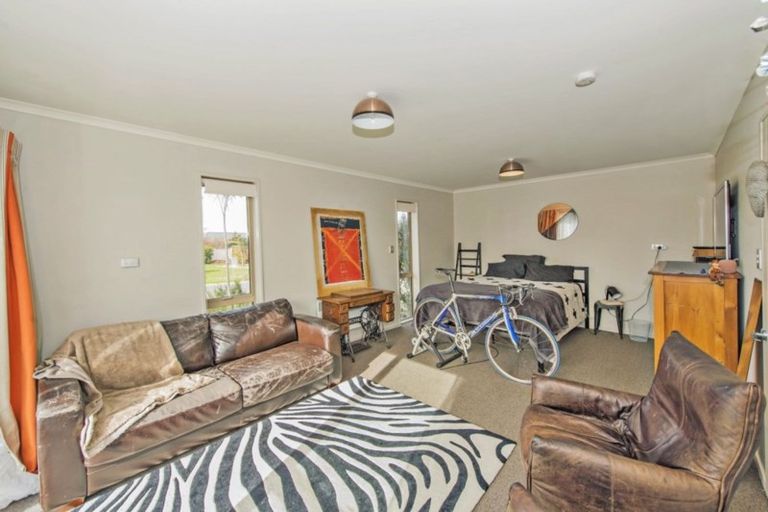 Photo of property in 6 Stanwood Grove, Darfield, 7510