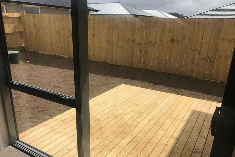 Photo of property in 27 Rainsford Road, Pukekohe, 2120