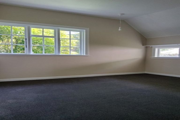 Photo of property in 1 Glasgow Street, Kelburn, Wellington, 6012