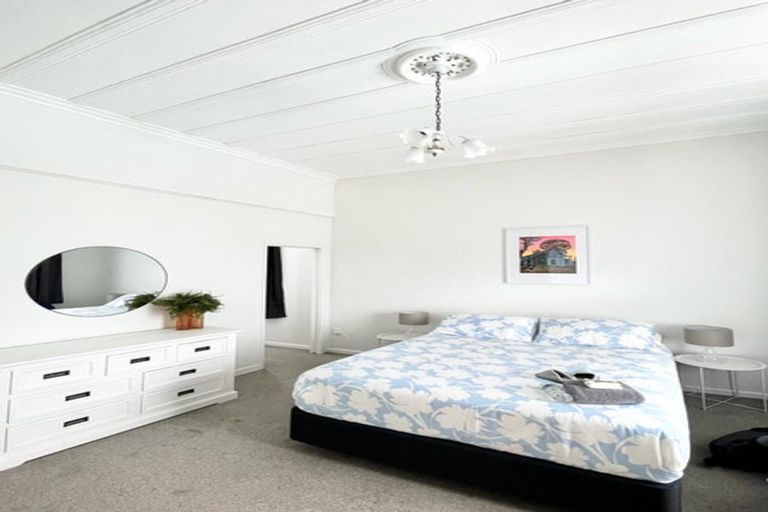 Photo of property in 2/24 West End Road, Herne Bay, Auckland, 1022