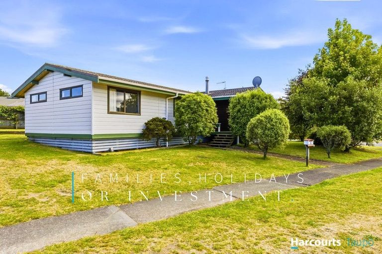 Photo of property in 6 Newberry Place, Richmond Heights, Taupo, 3330