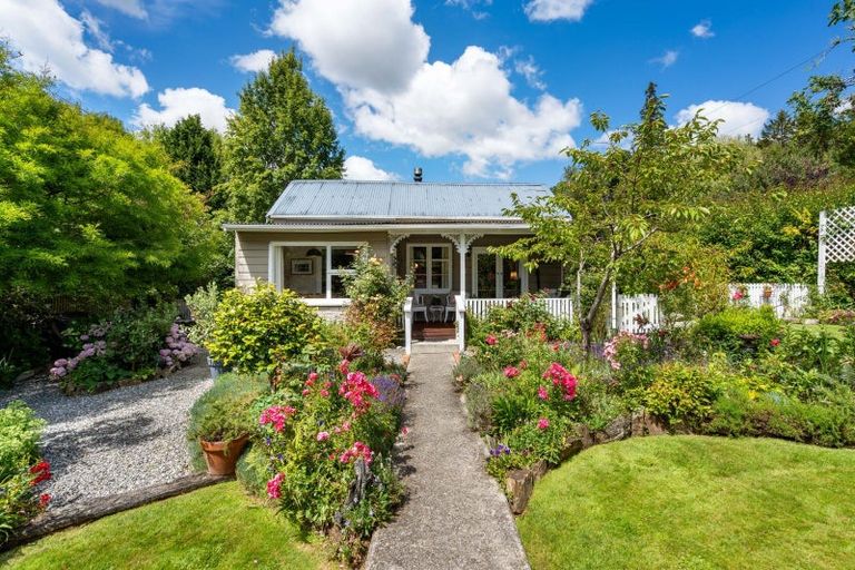 Photo of property in 12 Lismore Street, Lawrence, 9532