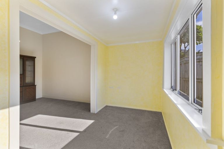 Photo of property in 32 Ngamotu Road, Moturoa, New Plymouth, 4310