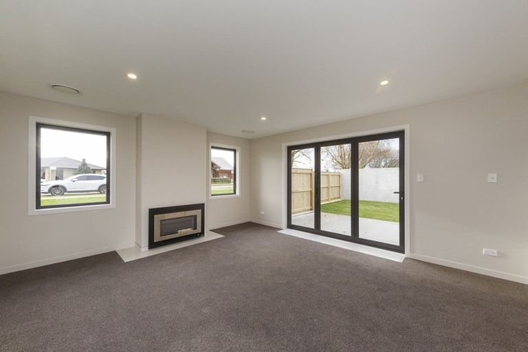 Photo of property in 13 Grand Oaks Drive, Awapuni, Palmerston North, 4412