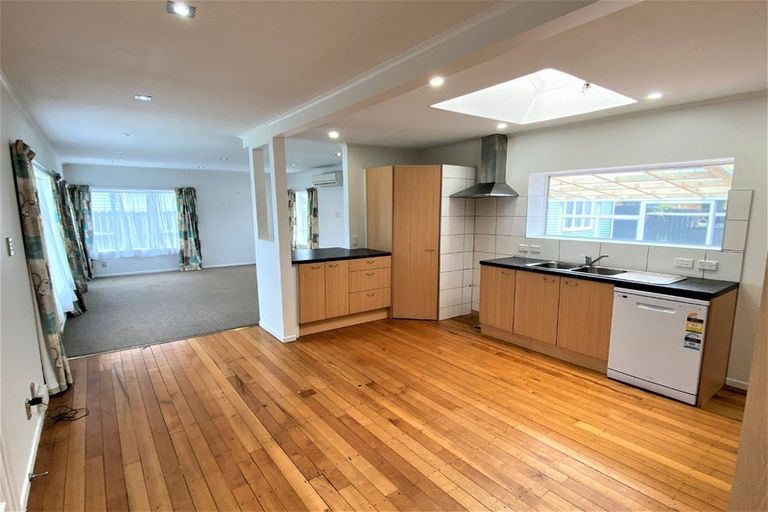 Photo of property in 8 Hunua Road, Papakura, 2110