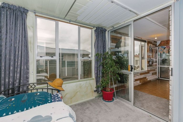 Photo of property in 13 Bovis Street, Shannon, 4821