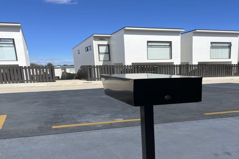 Photo of property in 57 Tima Lane, Mangere Bridge, Auckland, 2022