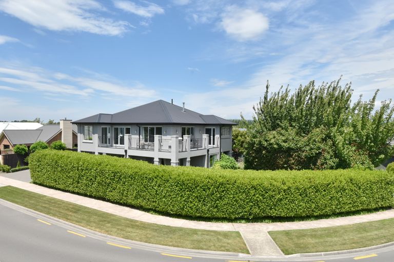 Photo of property in 20 Crombie Green, Northwood, Christchurch, 8051