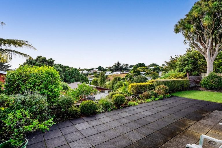Photo of property in 3 Ross Place, Blagdon, New Plymouth, 4310