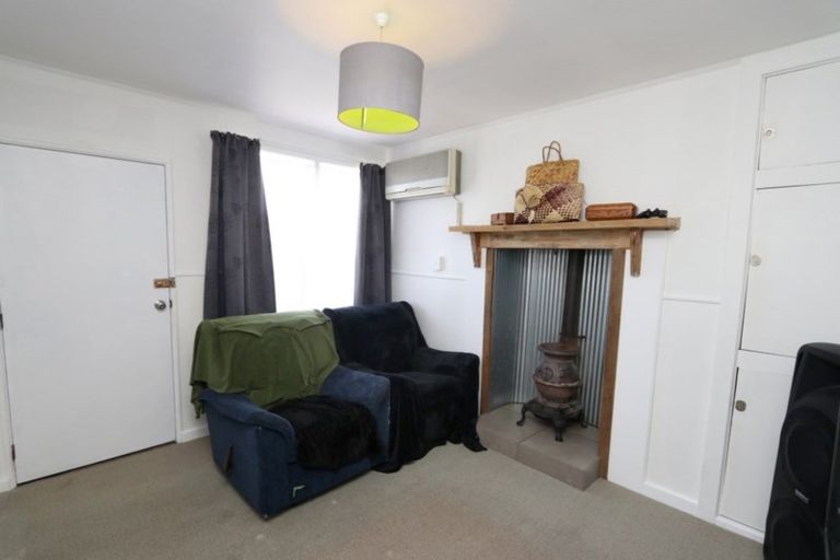 Photo of property in 81 Mcmurdo Street, Tinwald, Ashburton, 7700