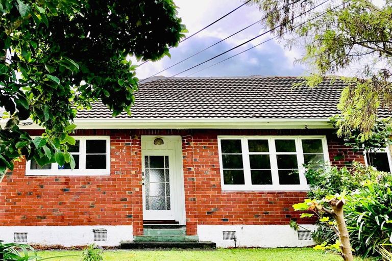 Photo of property in 271 Riverside Drive, Waterloo, Lower Hutt, 5011