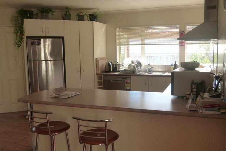 Photo of property in 10 Northridge Terrace, Massey, Auckland, 0614