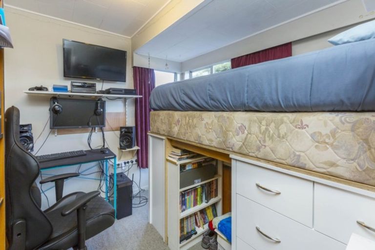 Photo of property in 8a Tawai Street, Trentham, Upper Hutt, 5018