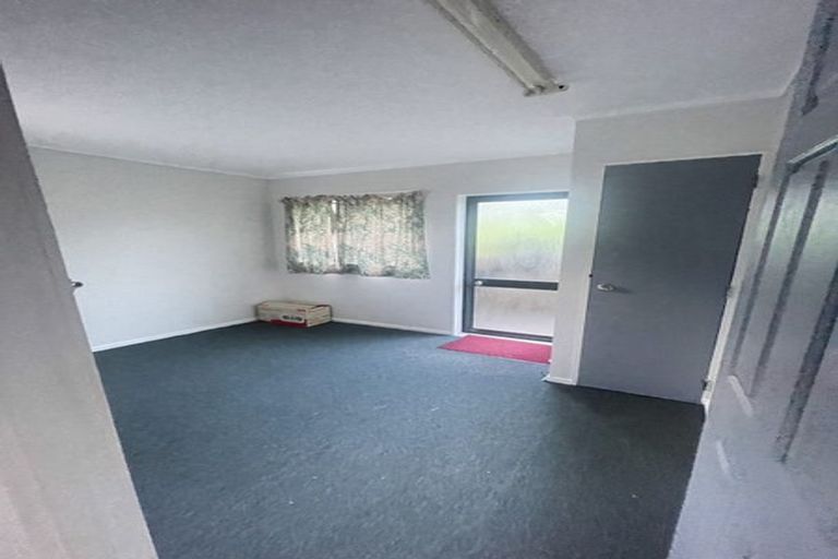 Photo of property in 63a Harmel Road, Glendene, Auckland, 0602