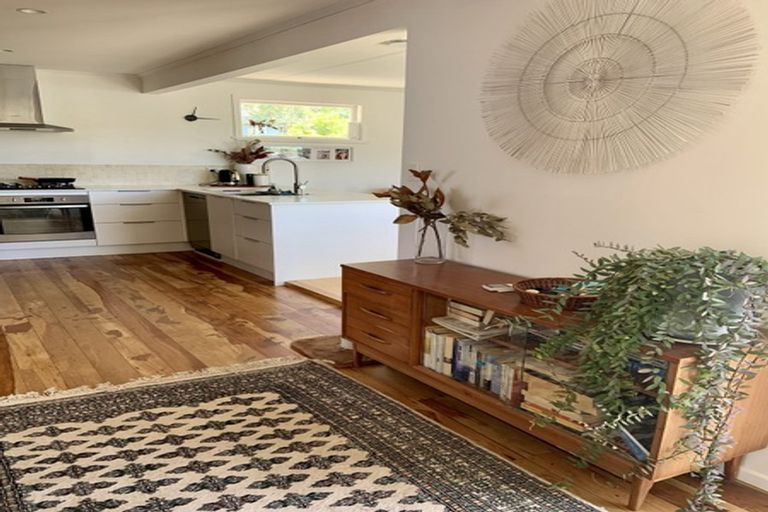 Photo of property in 86 Wharf Road, Te Atatu Peninsula, Auckland, 0610