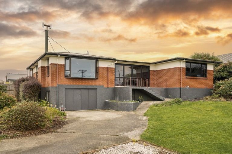 Photo of property in 17 Collins Street, Waikouaiti, 9510