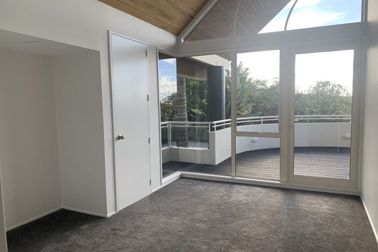 Photo of property in 43 Shuttleworth Place, Manly, Whangaparaoa, 0930