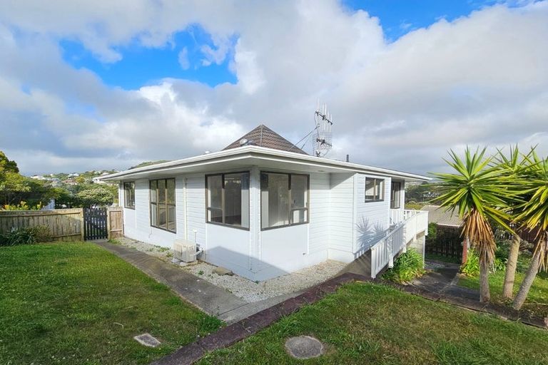 Photo of property in 15 Staithes Drive North, Whitby, Porirua, 5024