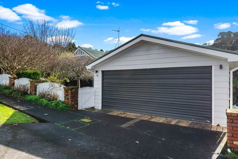 Photo of property in 14 Moore Street, Hillcrest, Auckland, 0627