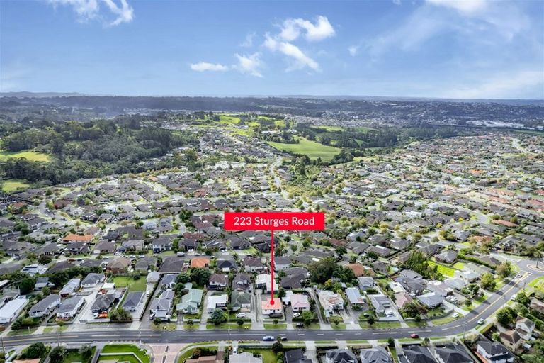 Photo of property in 223 Sturges Road, Henderson, Auckland, 0612