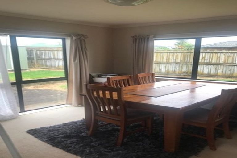 Photo of property in 40 Medvale Avenue, Flat Bush, Auckland, 2019