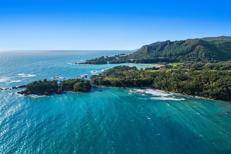 Photo of property in 2/8331 State Highway 35, Whanarua Bay, Te Kaha, 3199