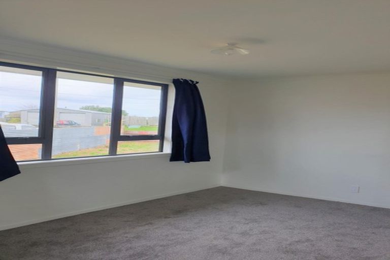 Photo of property in 3 Waitai Street, Castlecliff, Whanganui, 4501