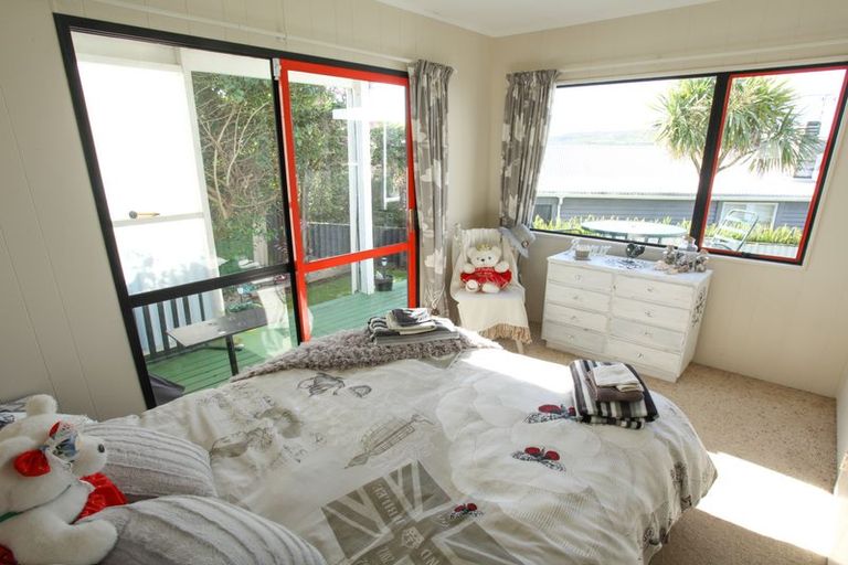 Photo of property in 17a Uenuku Avenue, Raglan, 3225