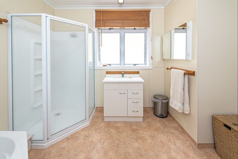 Photo of property in 6 Bristow Street, Saint Johns Hill, Whanganui, 4501