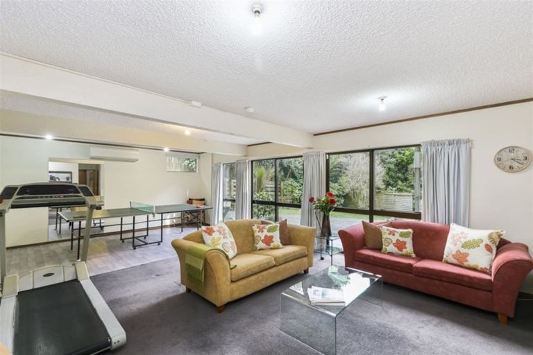 Photo of property in 72 Amapur Drive, Khandallah, Wellington, 6035