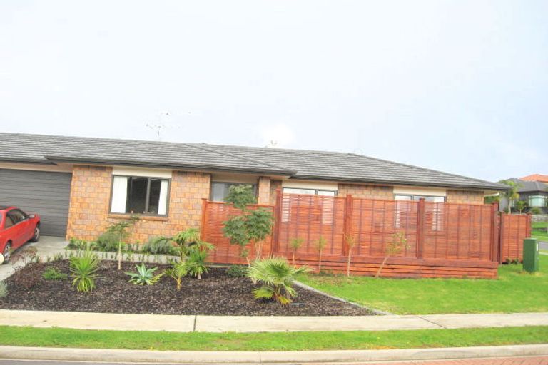 Photo of property in 1 Beirut Court, The Gardens, Auckland, 2105
