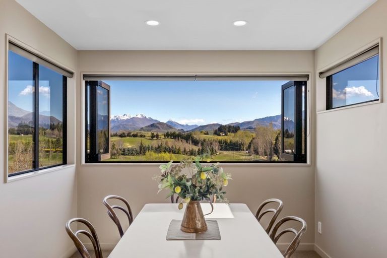 Photo of property in 65 Cotter Avenue, Arrowtown, 9302