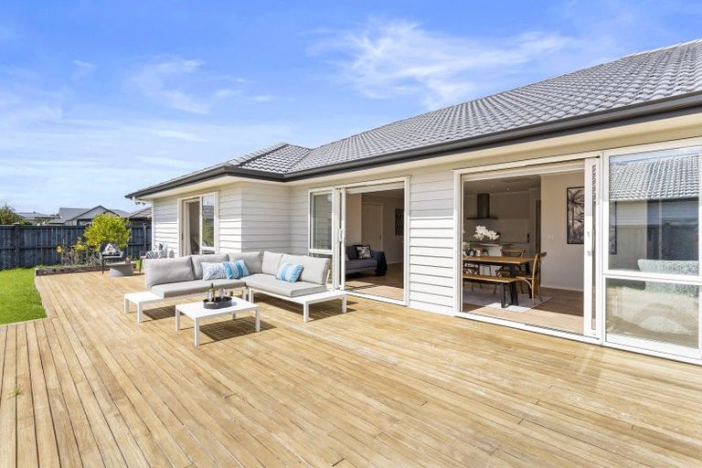 Photo of property in 3 Kuawa Drive, Kumeu, 0810
