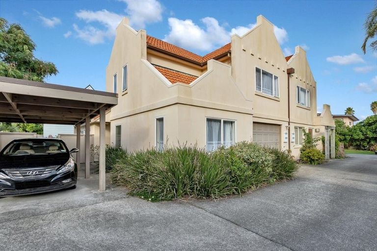 Photo of property in 16a Bermuda Place, One Tree Point, 0118