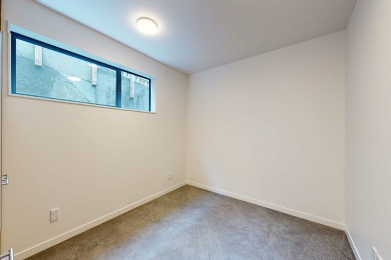 Photo of property in 4/67 Tiketike Way, Brooklyn, Wellington, 6021